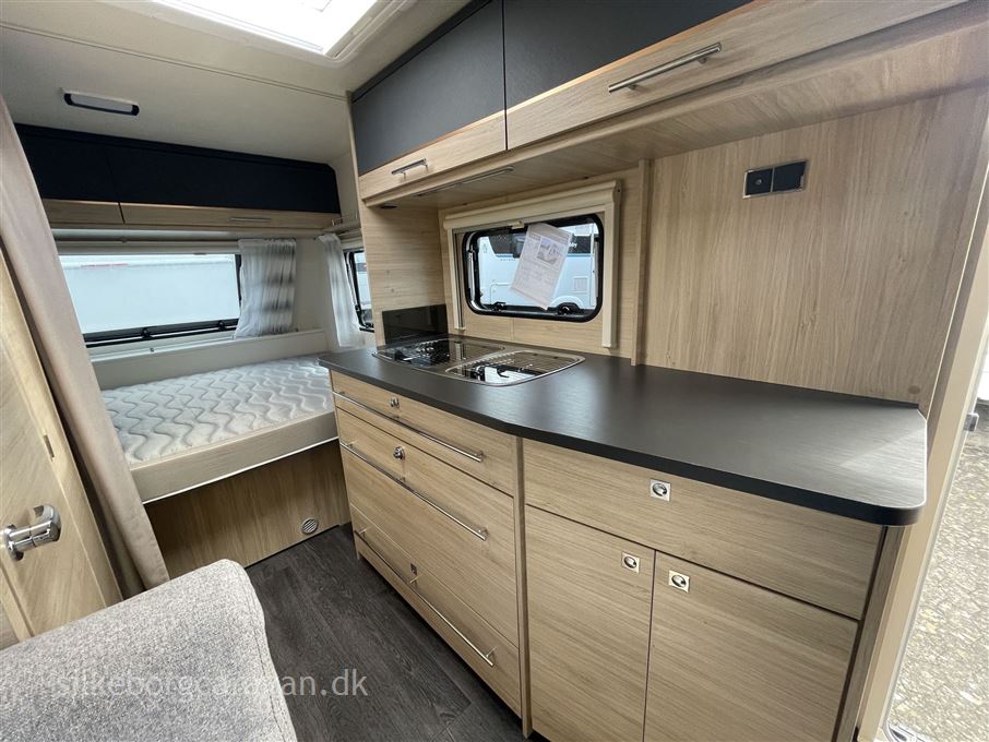 Caravelair Antares Titanium 430